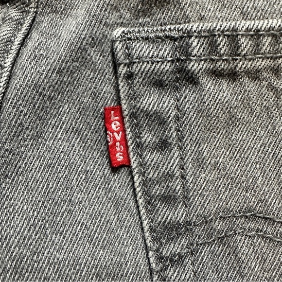 Levi’s 501 Distressed Button Fly Cutoff Jean Shorts Gray Wash Size 26 - Picture 2 of 7